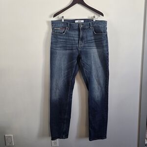 Tommy Hilfiger Men's Classic Blue Jeans